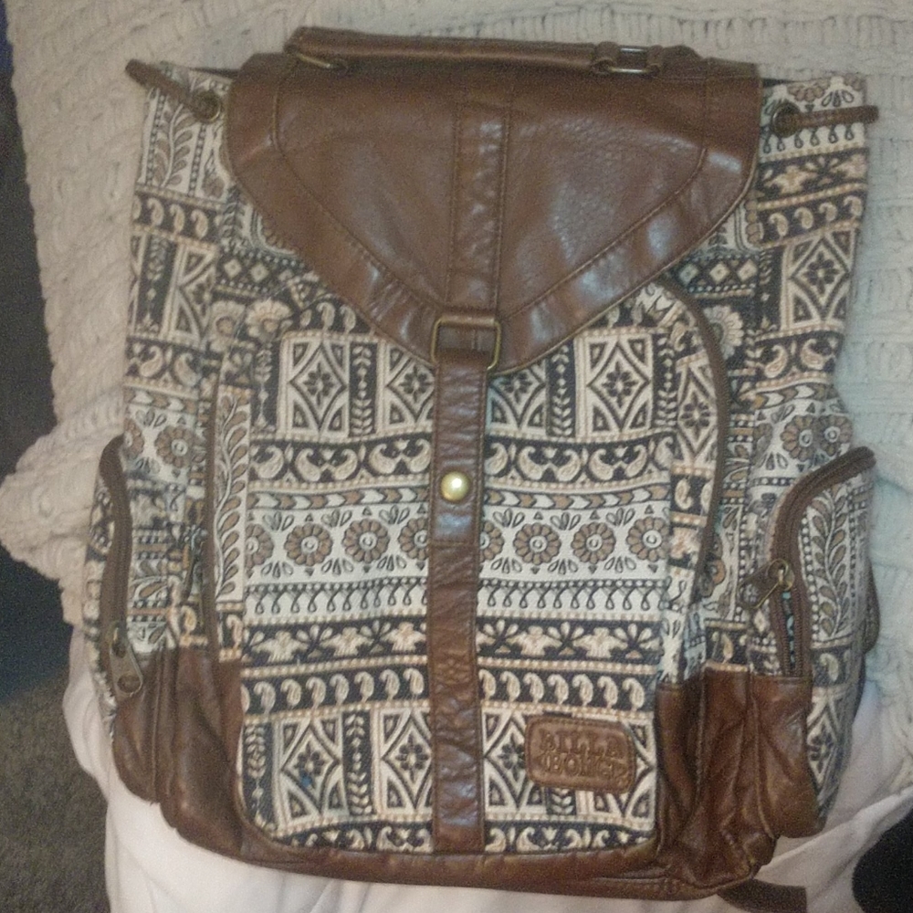Billa bong bookbag
